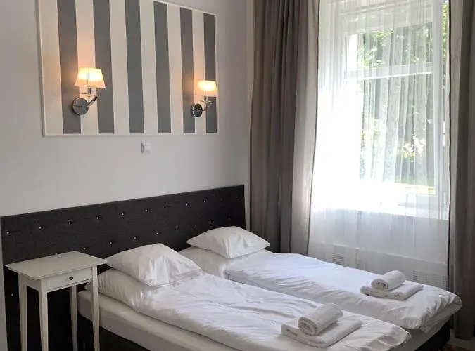 Ana - W Centrum 招待所 3*